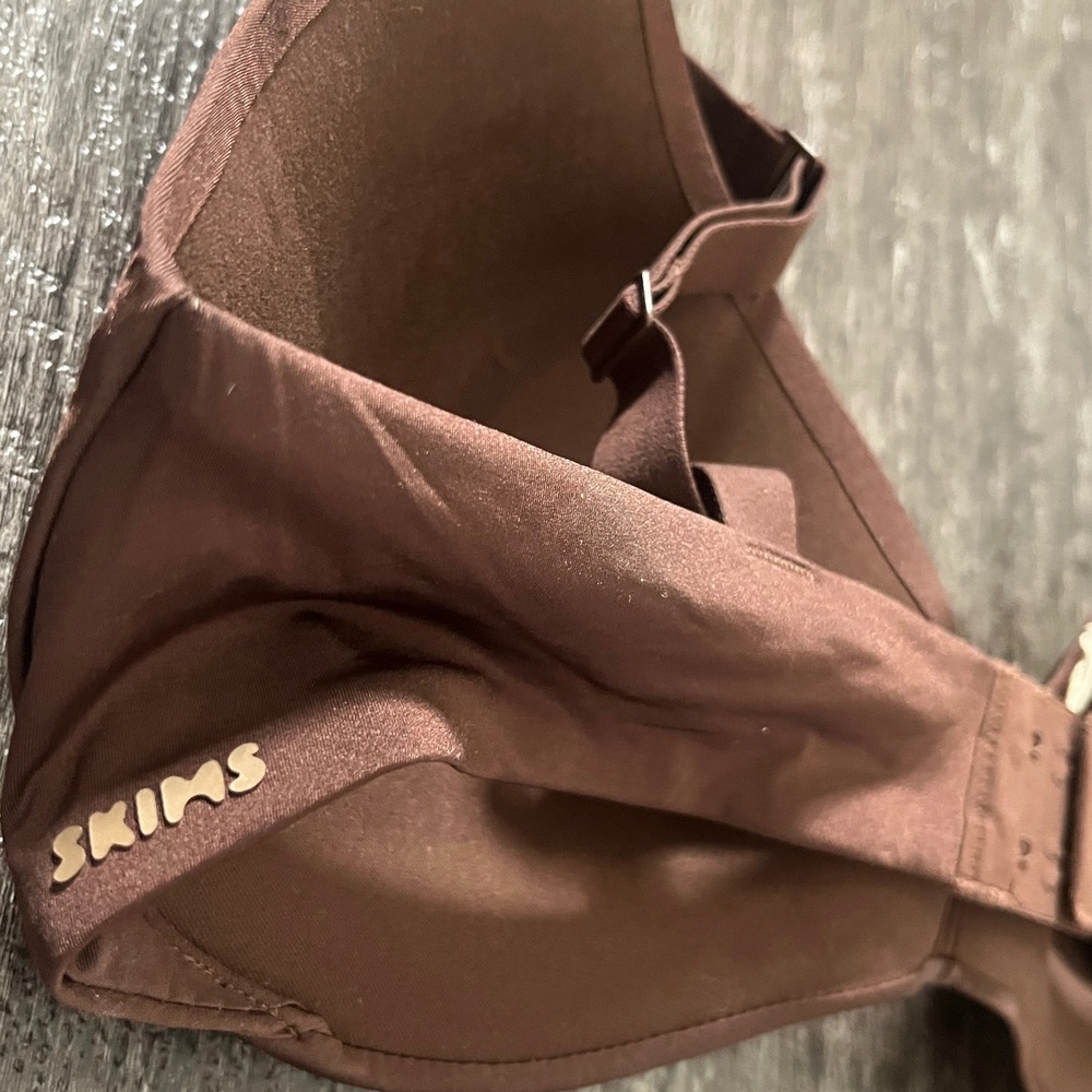 SKIMS Cocoa T-Shirt Bra Wireless Comfort Size 36D Brown NWT - Picture 5 of 6